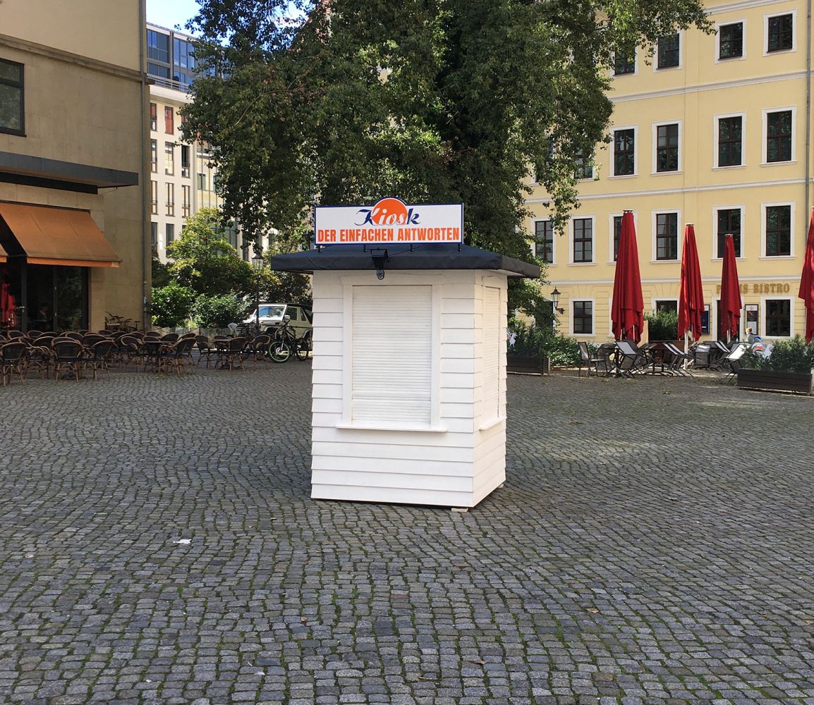 Kiosk der einfachen Antworten // Kiosk for Simple Answers
