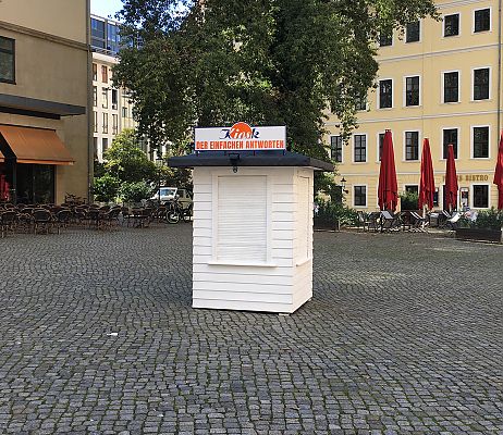 Kiosk der einfachen Antworten // Kiosk for Simple Answers